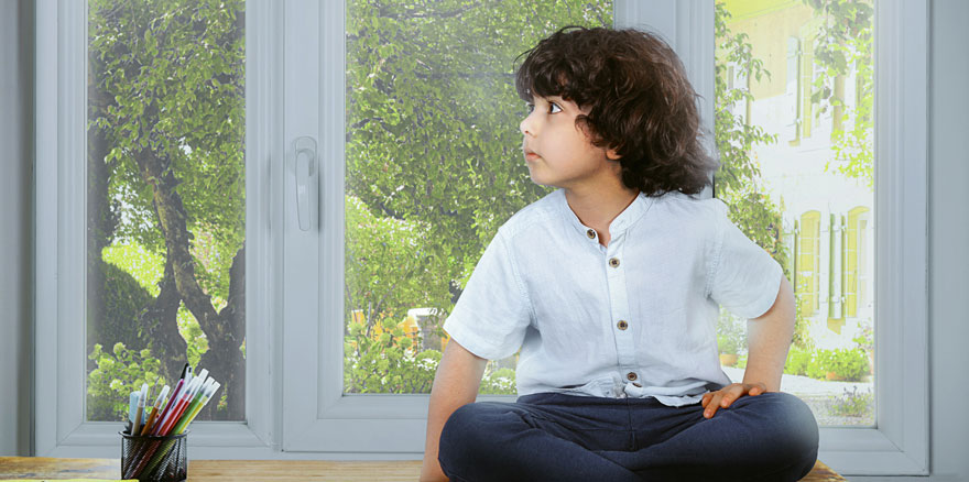 چرا پروفیل UPVC زرد می‌شود؟